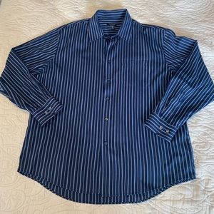 MENS Van Heusen dress shirt